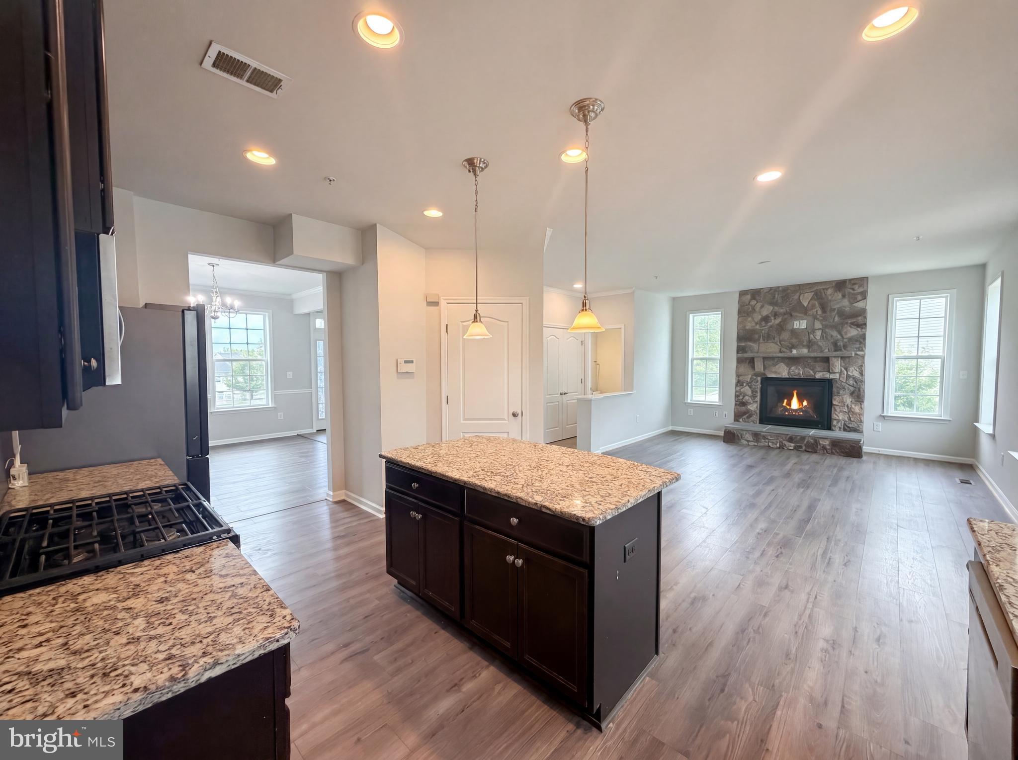 STONEGATE ESTATES - Residential
