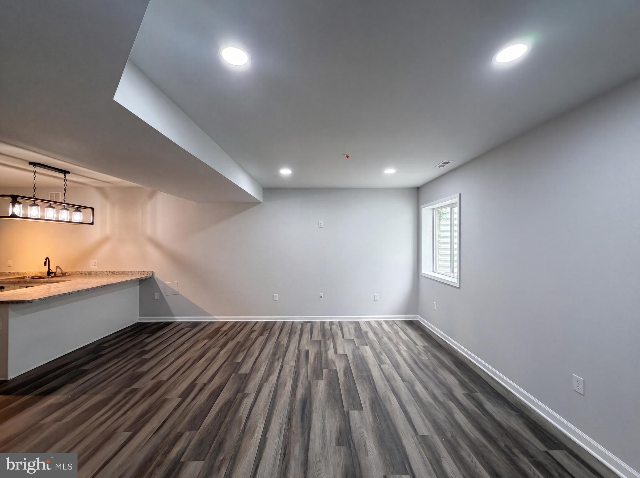 STONEGATE ESTATES - Residential
