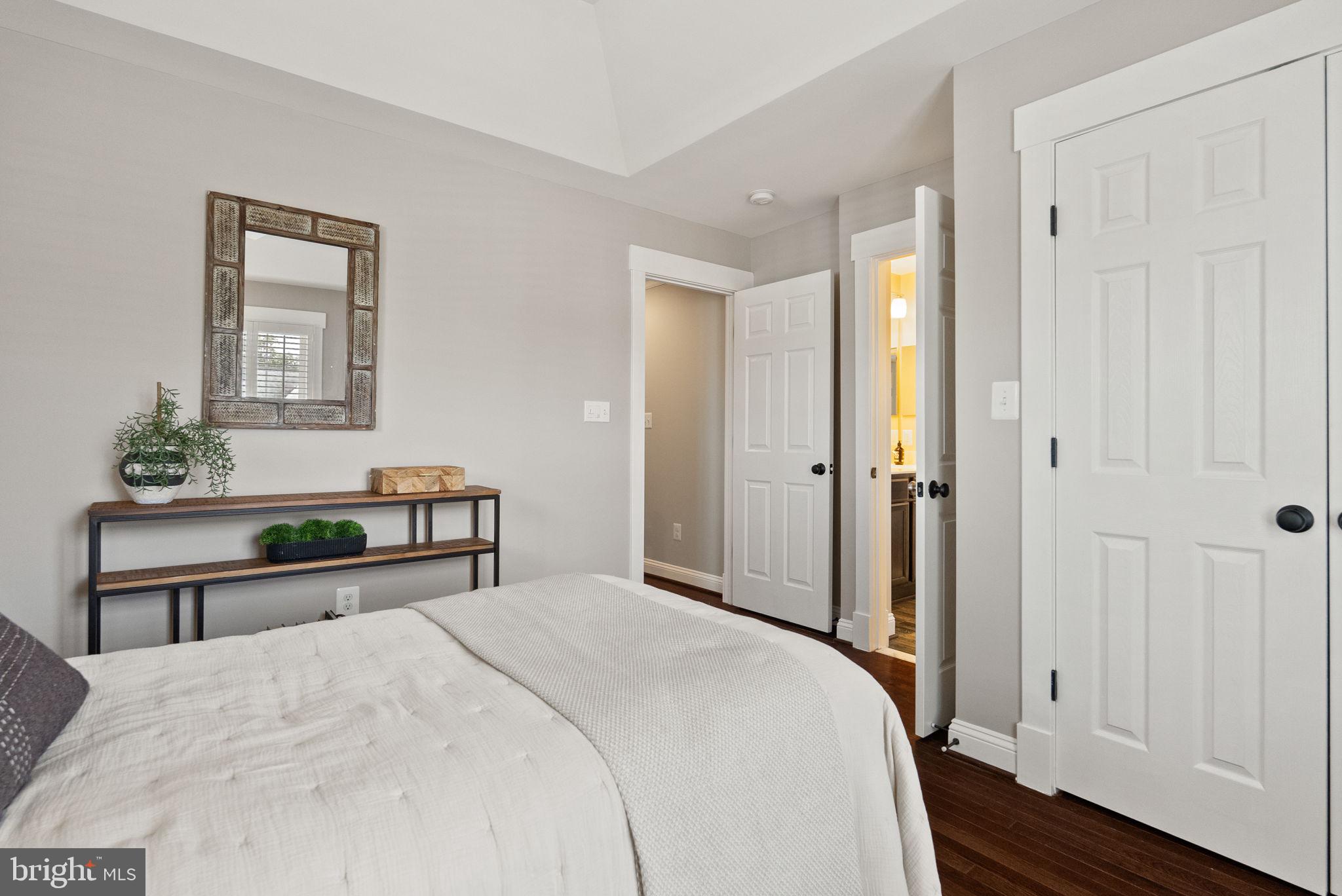 JEFFERSON PARK - Residential