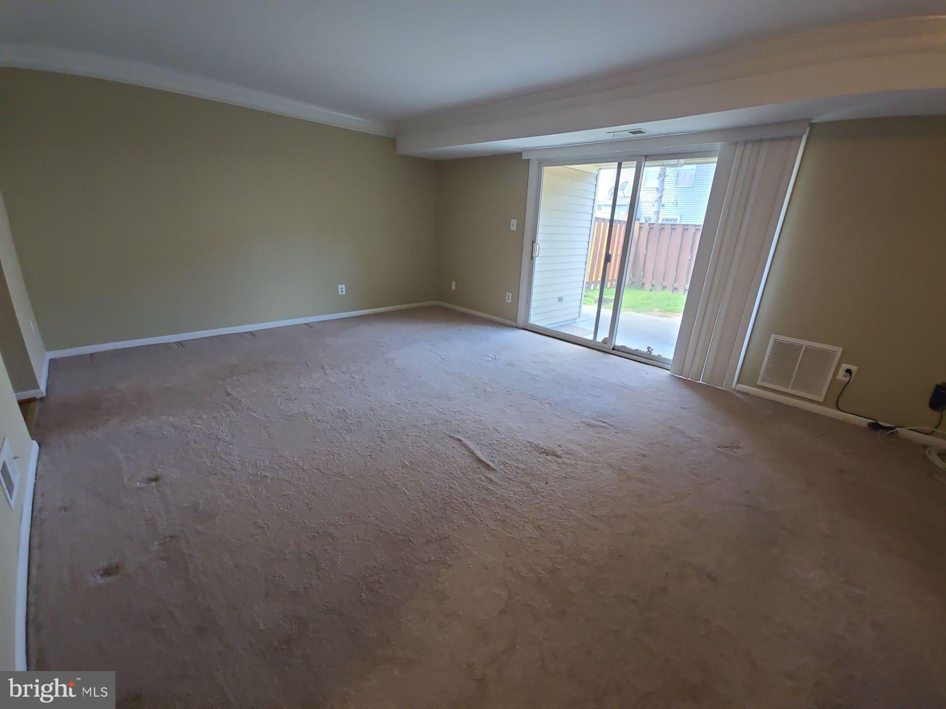 REFLECTION LAKE - Residential Lease