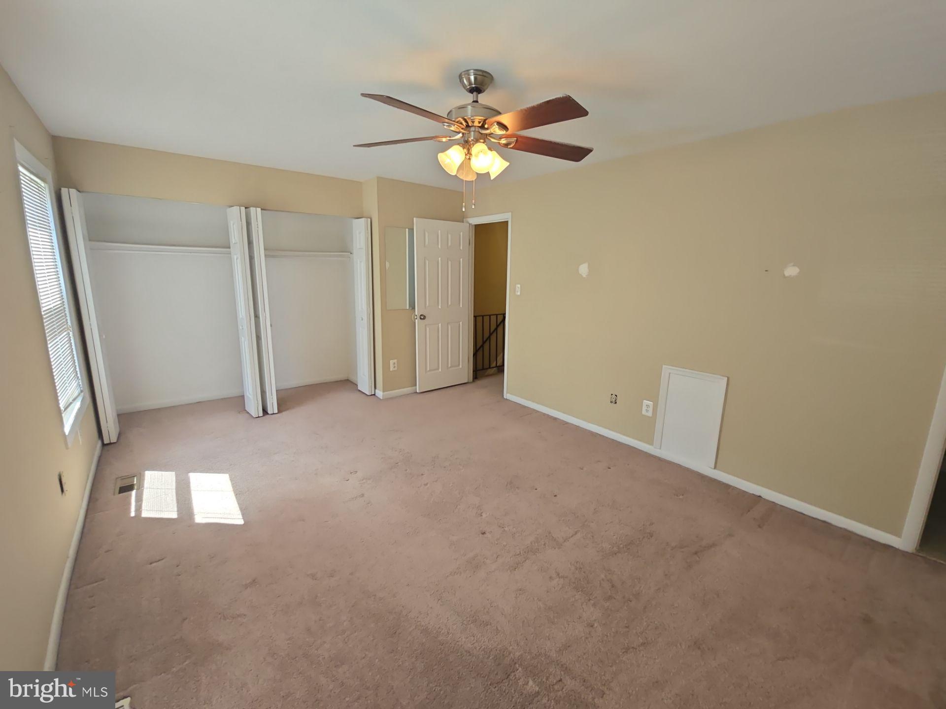 REFLECTION LAKE - Residential Lease