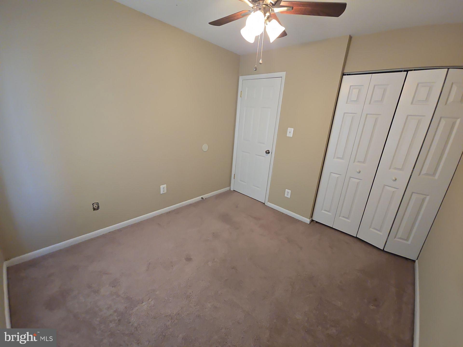REFLECTION LAKE - Residential Lease