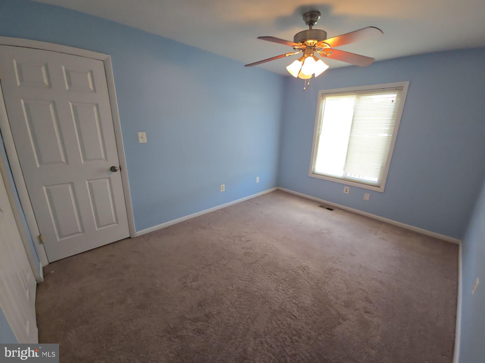 REFLECTION LAKE - Residential Lease