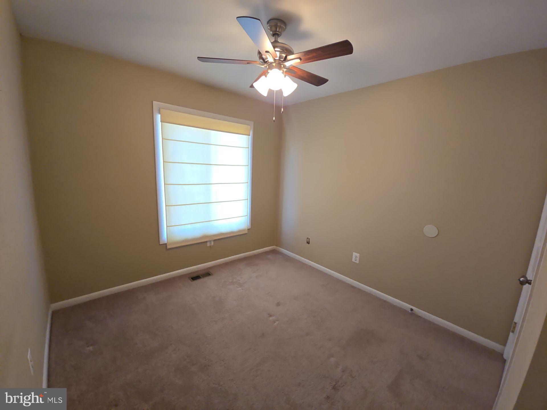 REFLECTION LAKE - Residential Lease