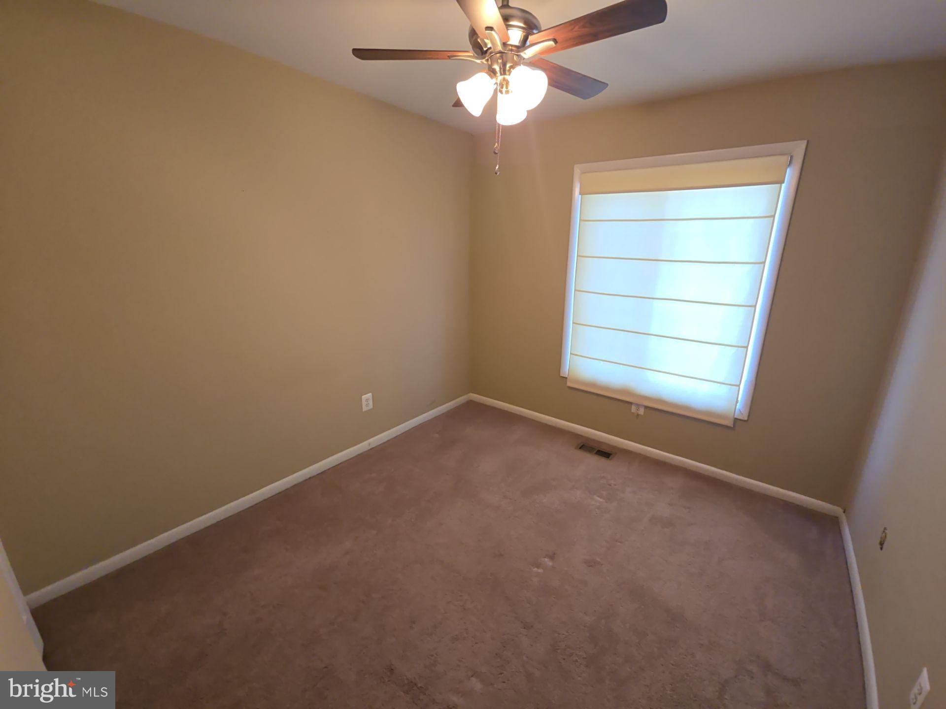 REFLECTION LAKE - Residential Lease