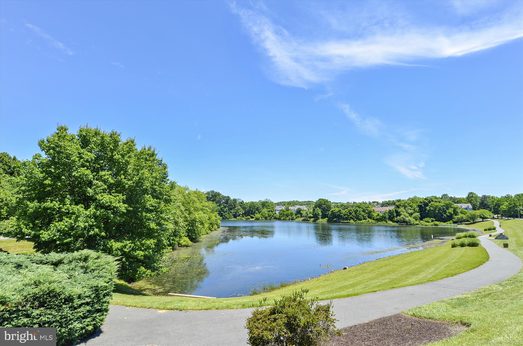 WATERS EDGE AT NORTH LAKE - Residential