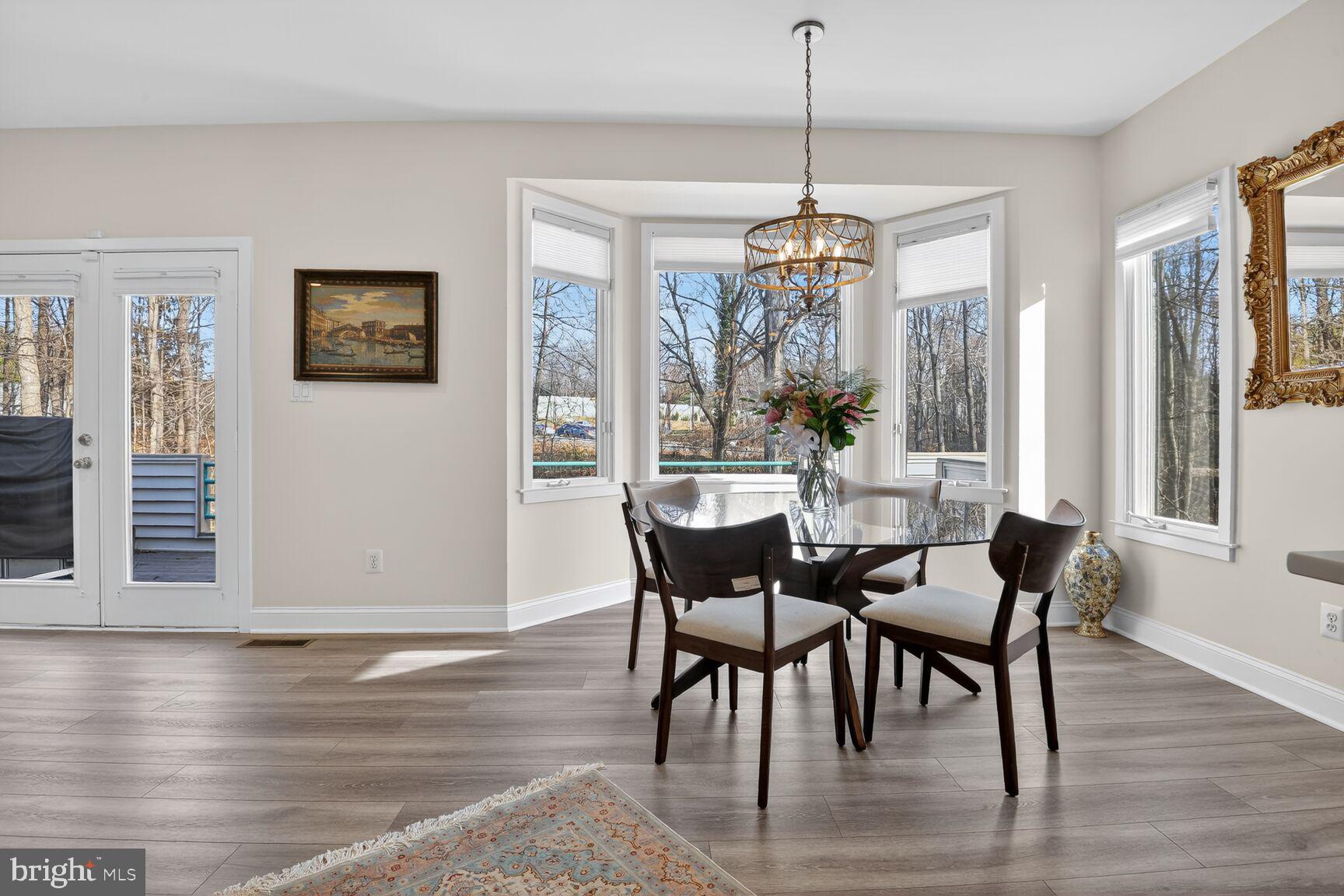 RESTON - Residential