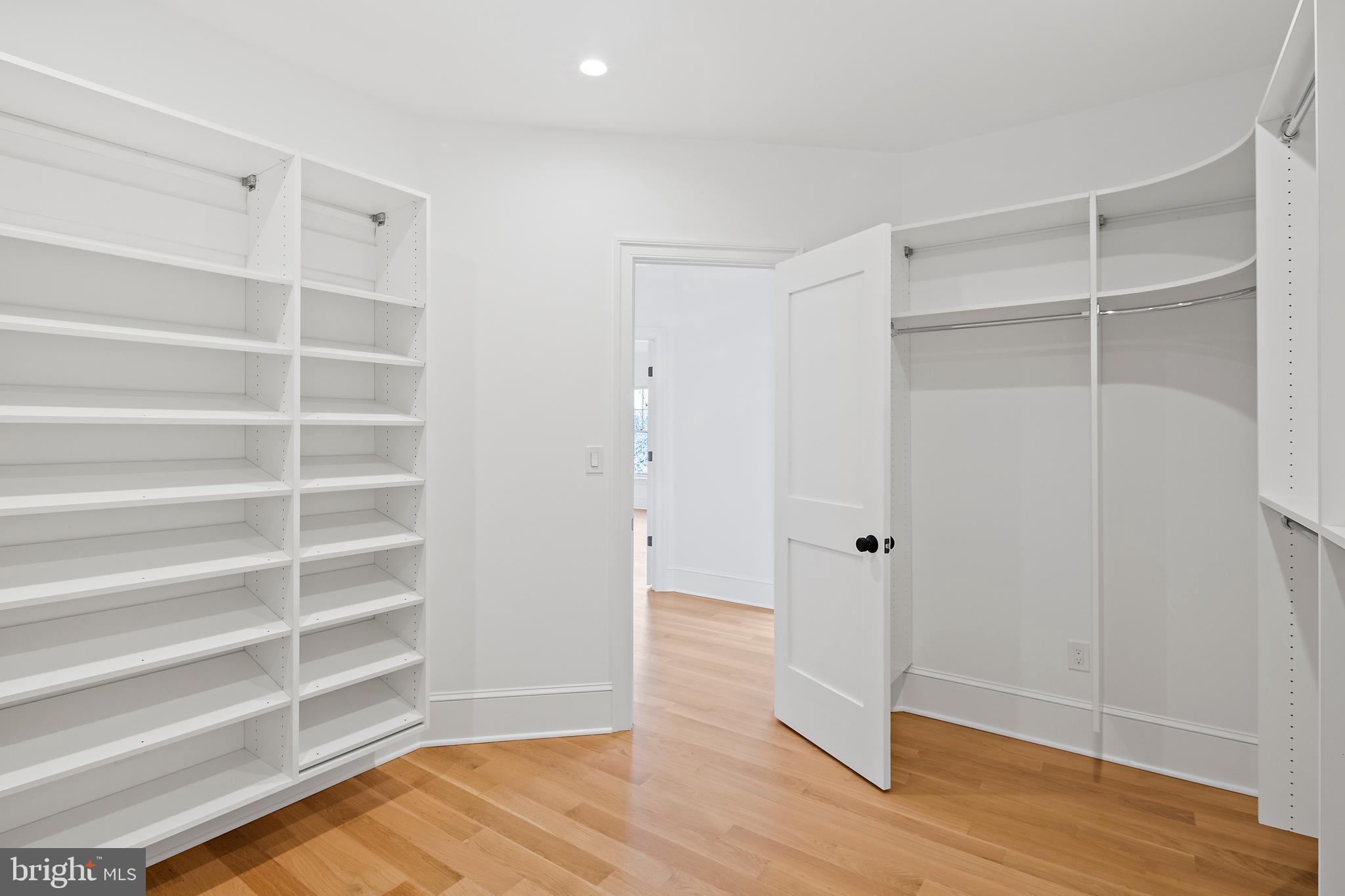 PARKWOOD - Residential