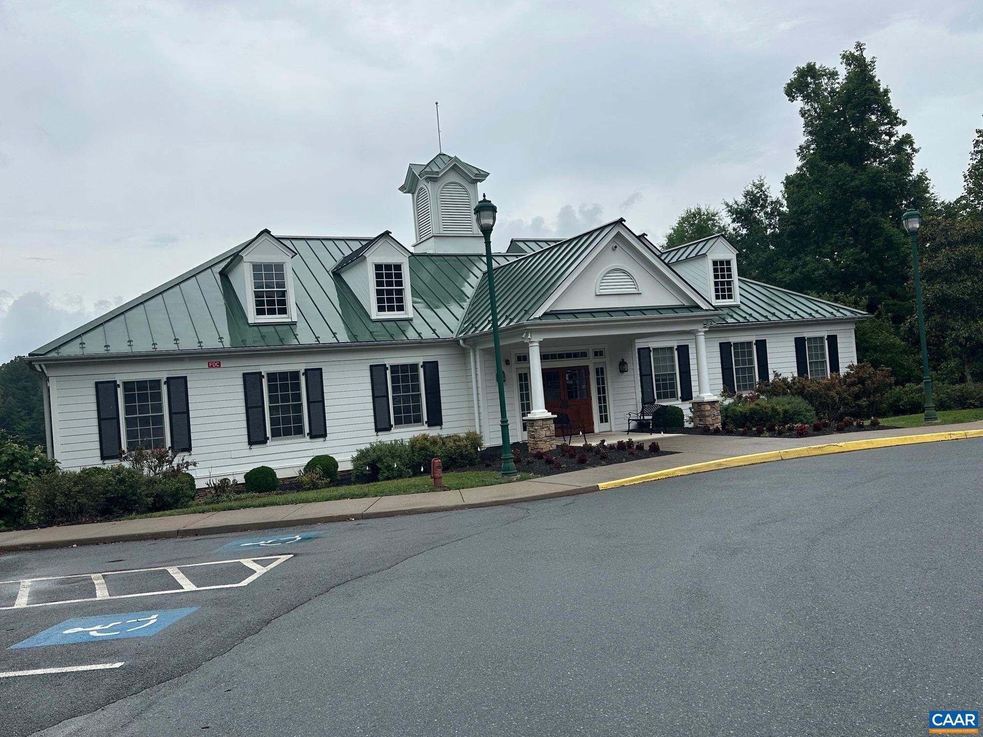 SPRING CREEK - Residential