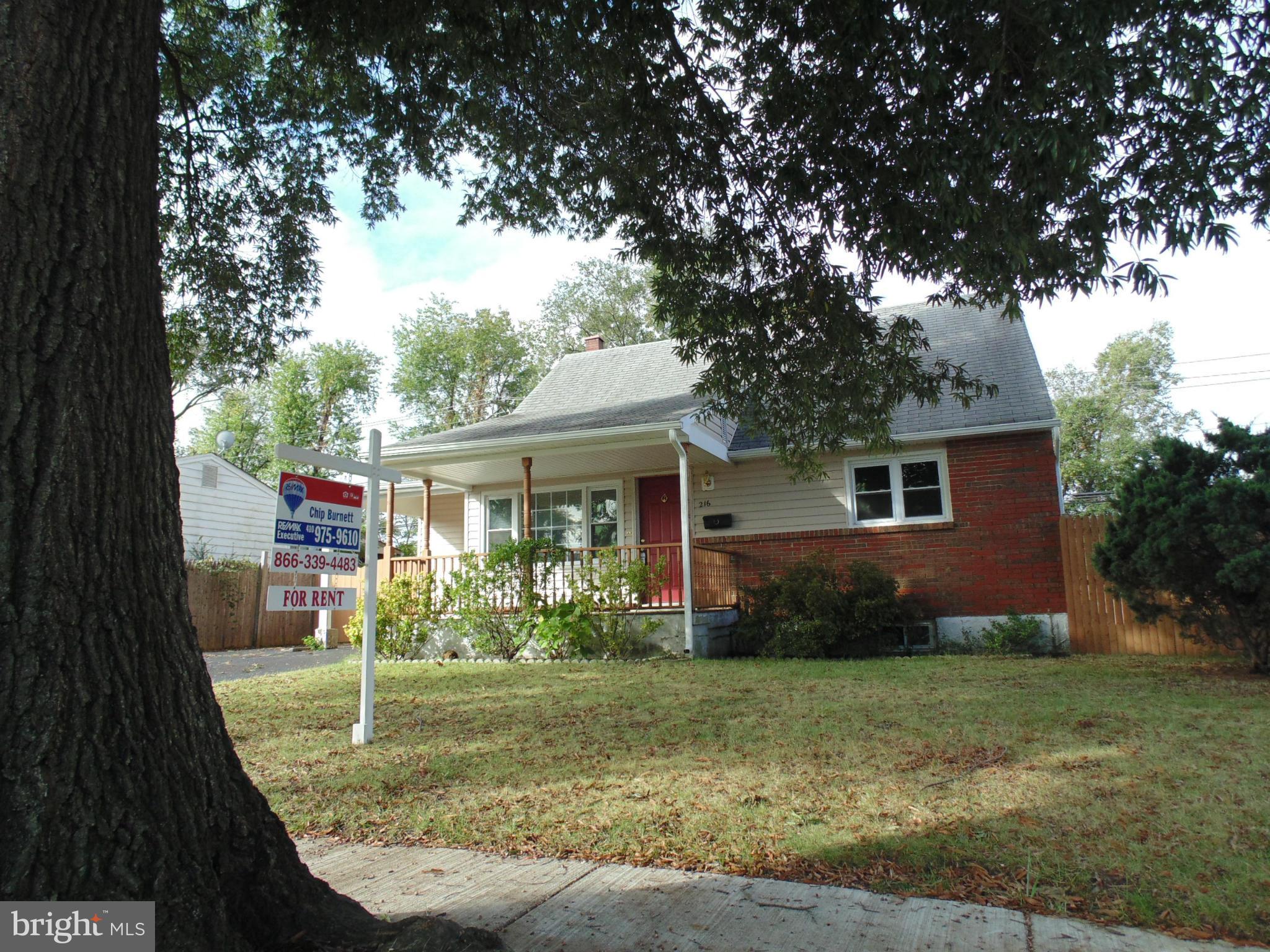 LOVELY 4 BR CAPE COD W/ REAR FENCE**PREFER NO SMOKING AND NO PETS, WILL CONSIDER CASE BY CASE THOUGH**