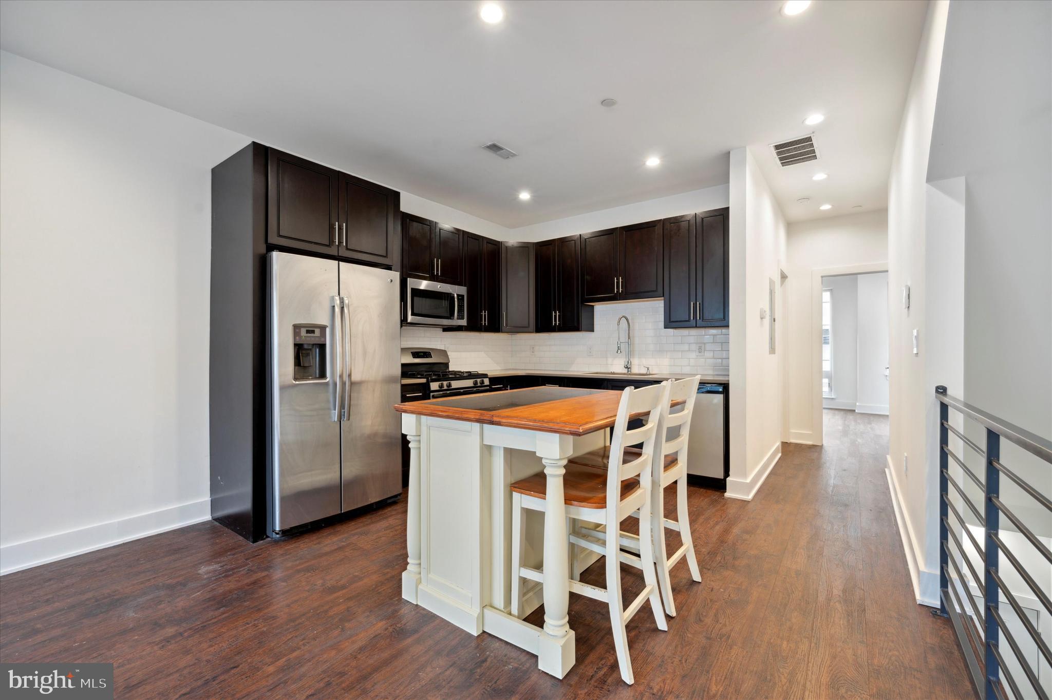 OLDE KENSINGTON - Residential