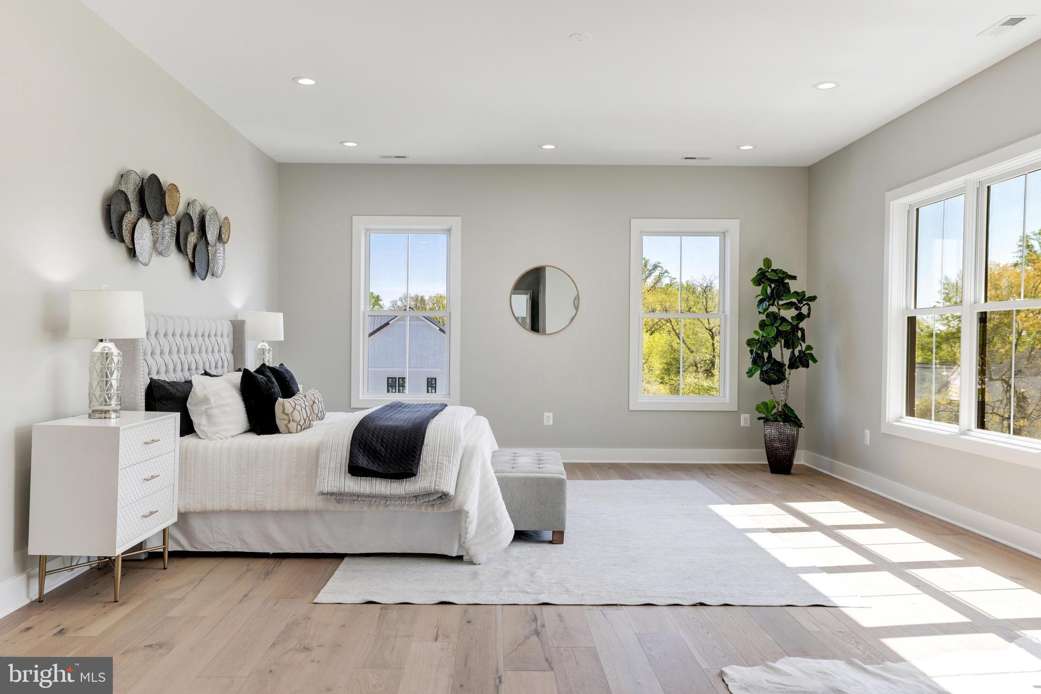 PIMMIT HILLS - Residential