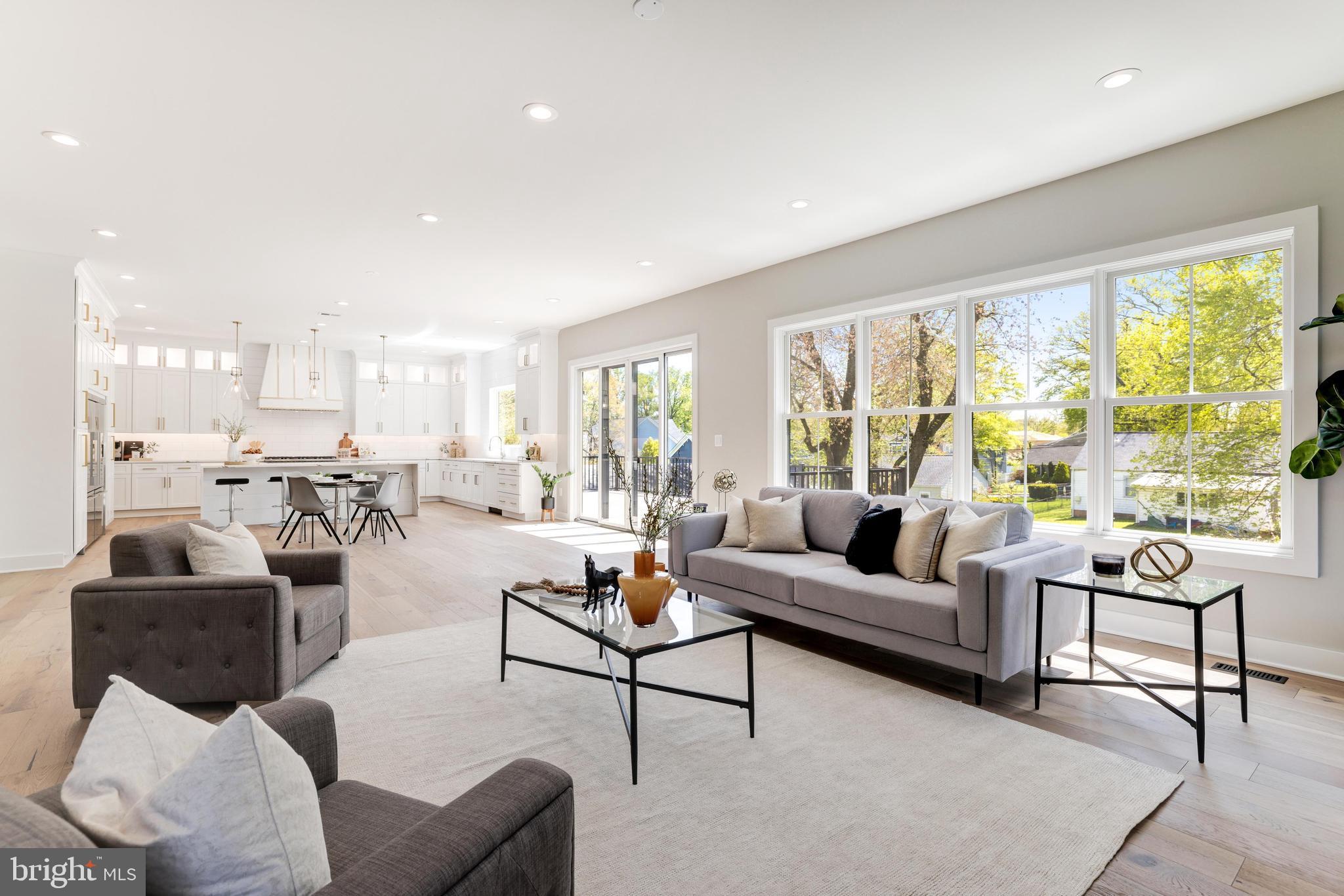 PIMMIT HILLS - Residential
