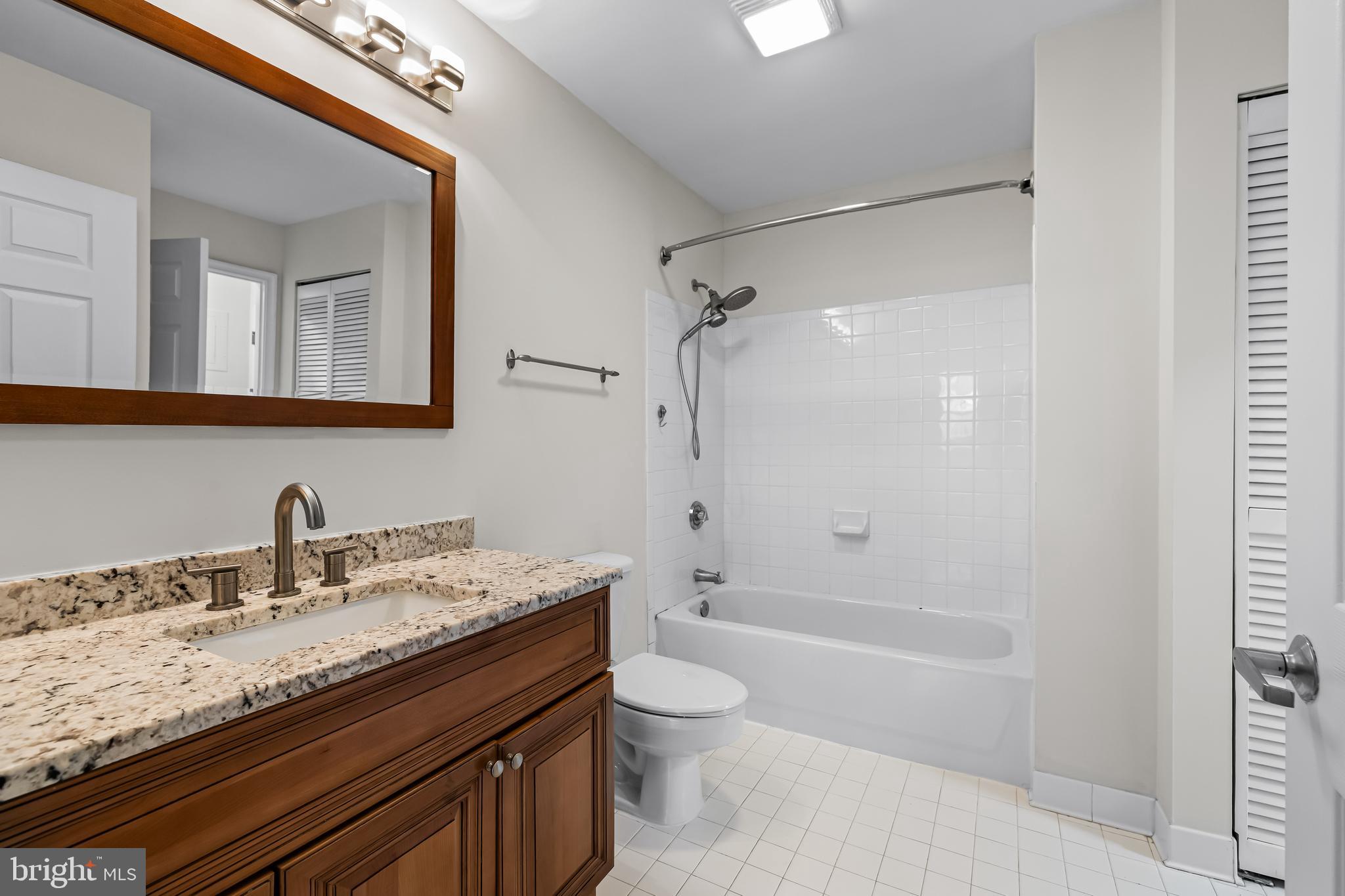 PIERSIDE AT HARBORVIEW - Residential