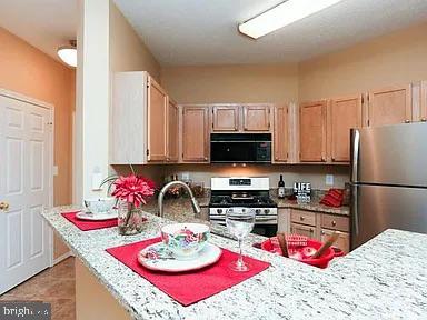 STONECROFT CONDO - Residential