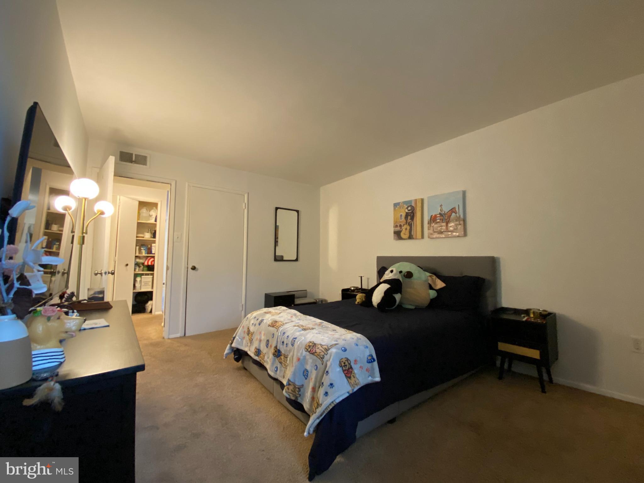HOLLY HILL CONDOMINIUMS - Residential Lease