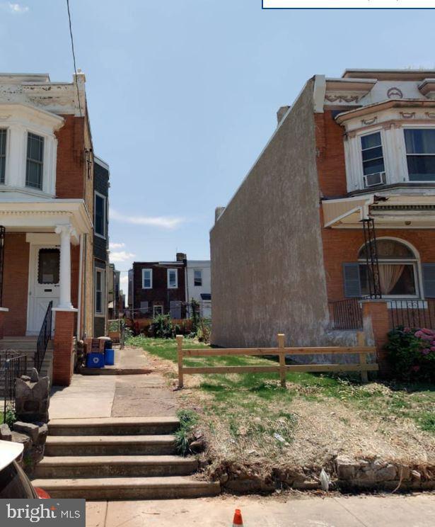 COBBS CREEK - Land