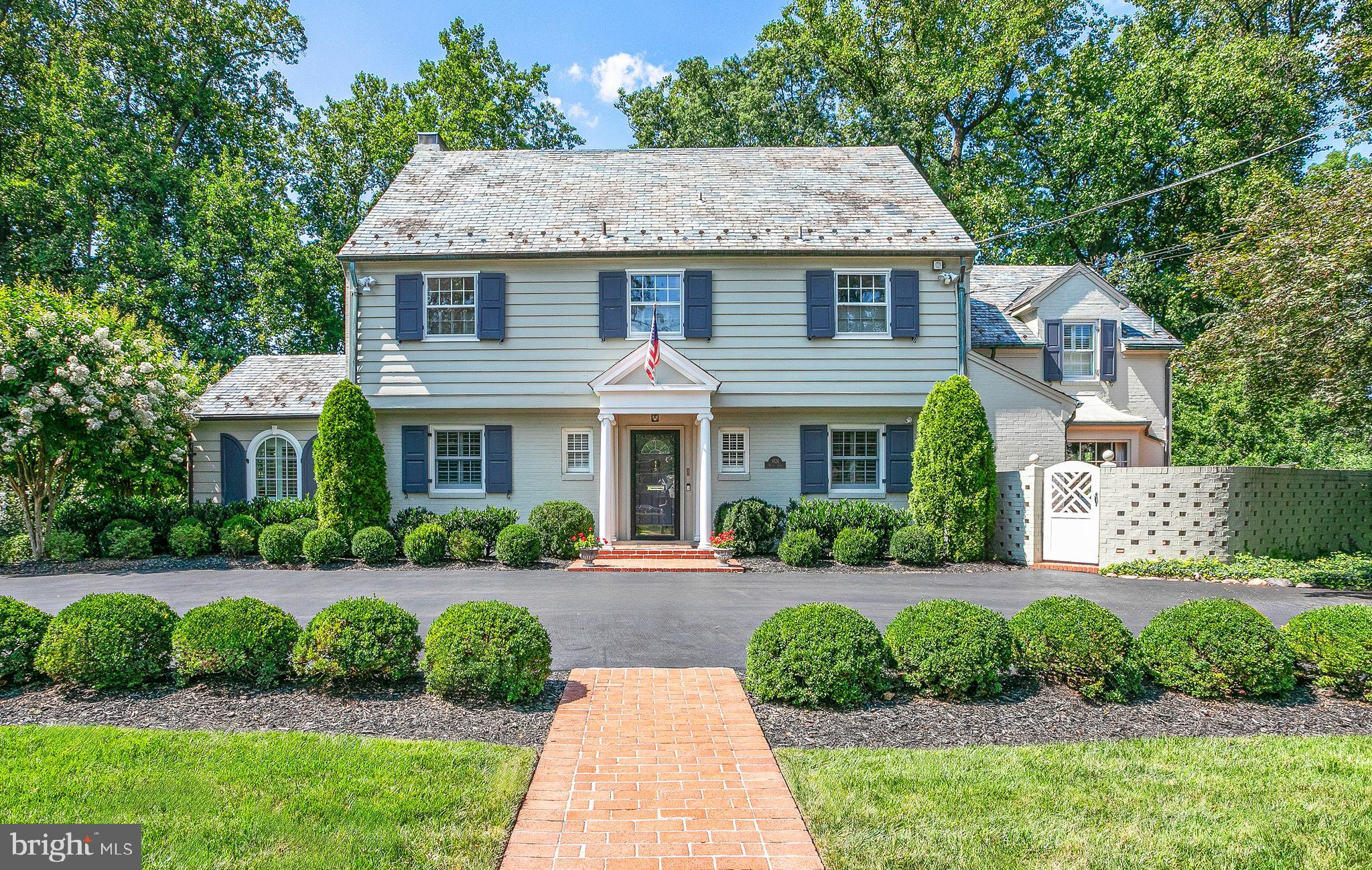 THE HAMLET! Picture perfect traditional 5 bedroom, 5.5 bath home located on a very quiet grass cul de sac in Chevy Chase. Meticulously maintained and beautifully renovated addition and baths by architect Anthony Wilder.  Exquisite Crown moulding and chair rail throughout the sun room, library, dining room and living room. Flagstone Romeo and Juliet balcony with curved staircase leading down to the in ground pool and pool house.  Five closets and primary bath in the light filled very large primary bedroom. This house has four stories with an above ground full basement which exits to the pool and pool house level.
A must see!