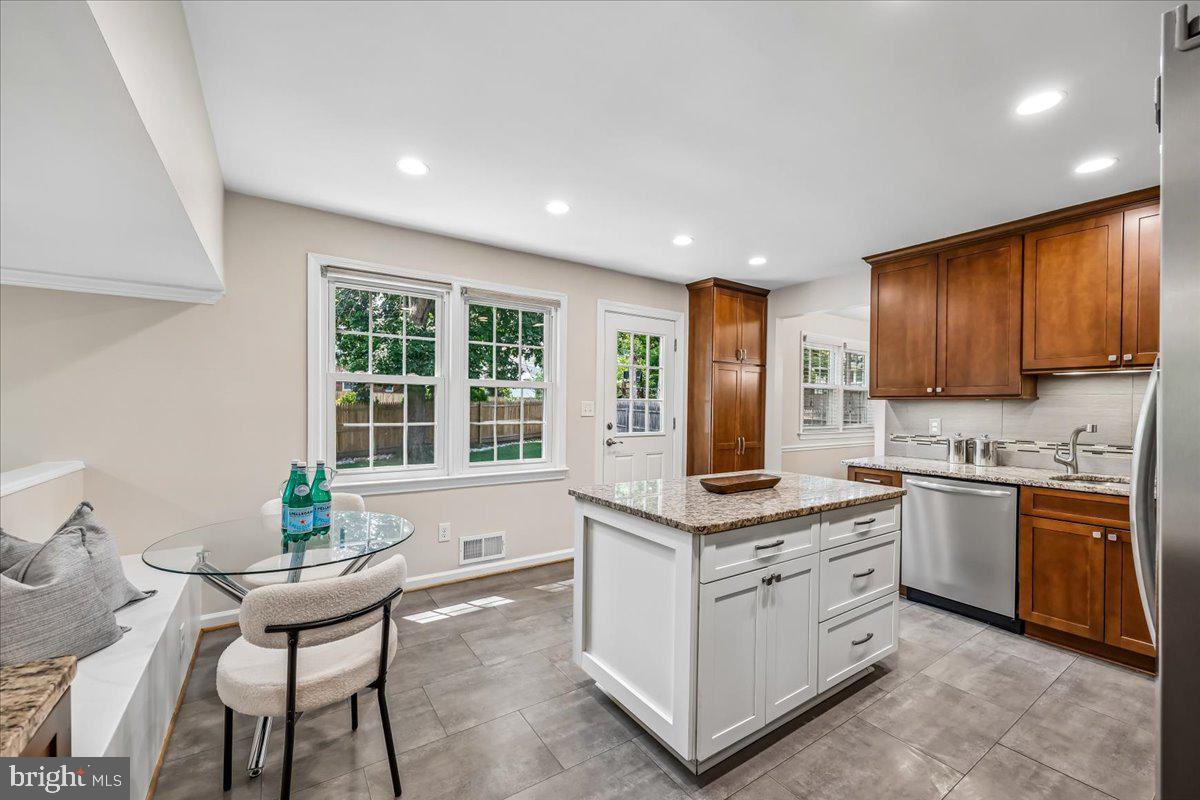 HIGHLAND STONE - Residential