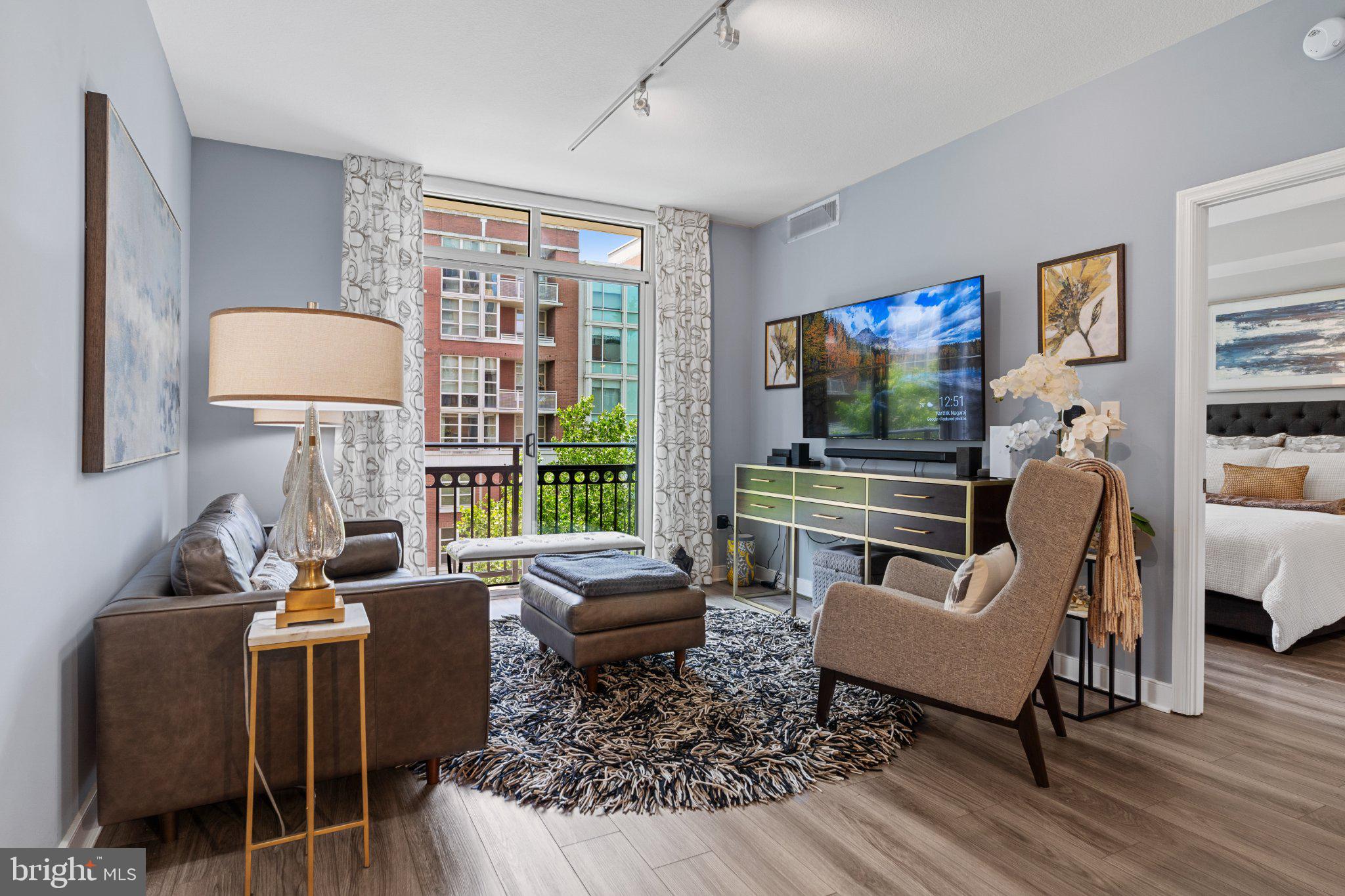 NATIONAL HARBOR - Residential