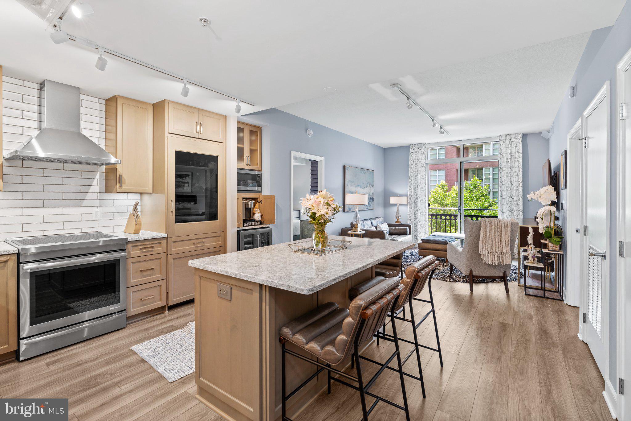NATIONAL HARBOR - Residential