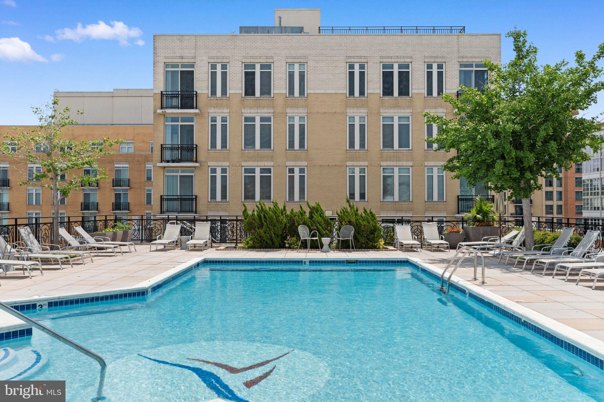 NATIONAL HARBOR - Residential