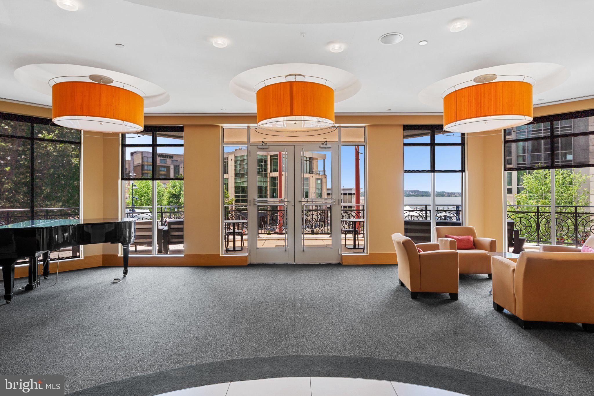 NATIONAL HARBOR - Residential