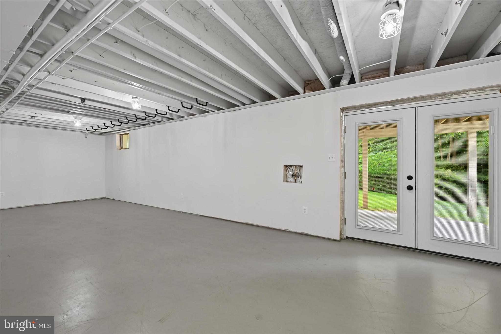EDGEWOOD - Residential
