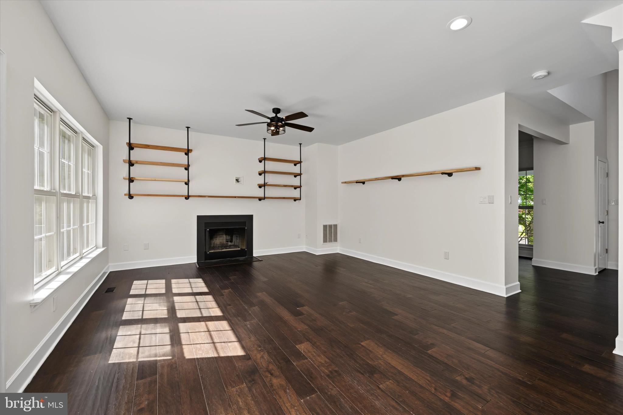 EDGEWOOD - Residential