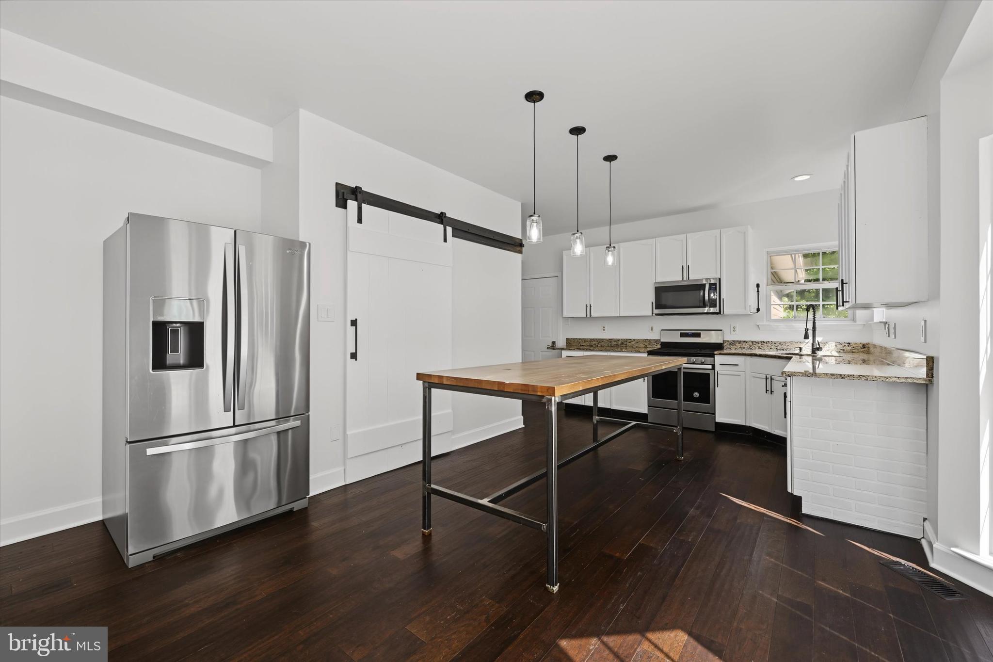 EDGEWOOD - Residential