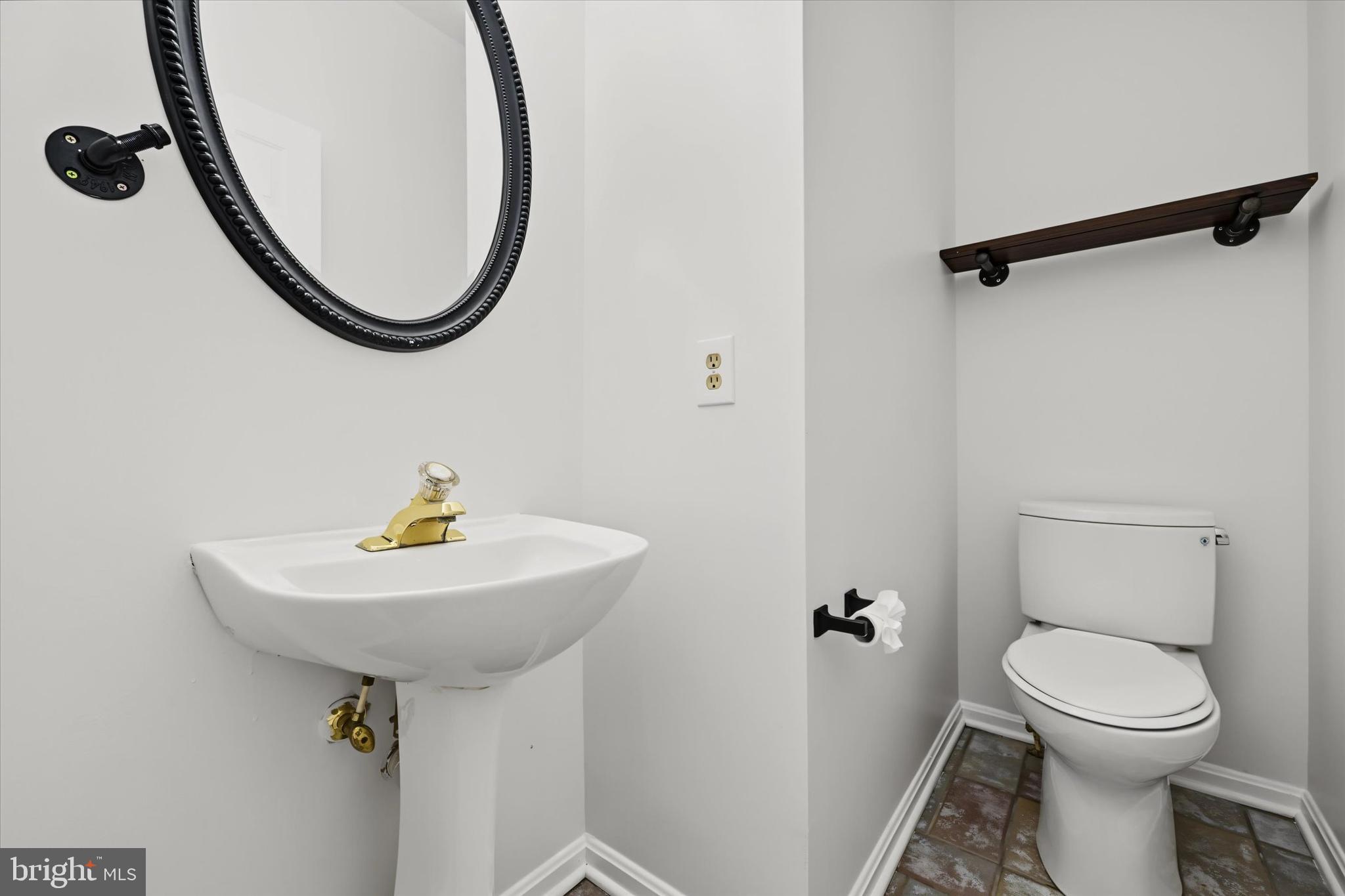 EDGEWOOD - Residential