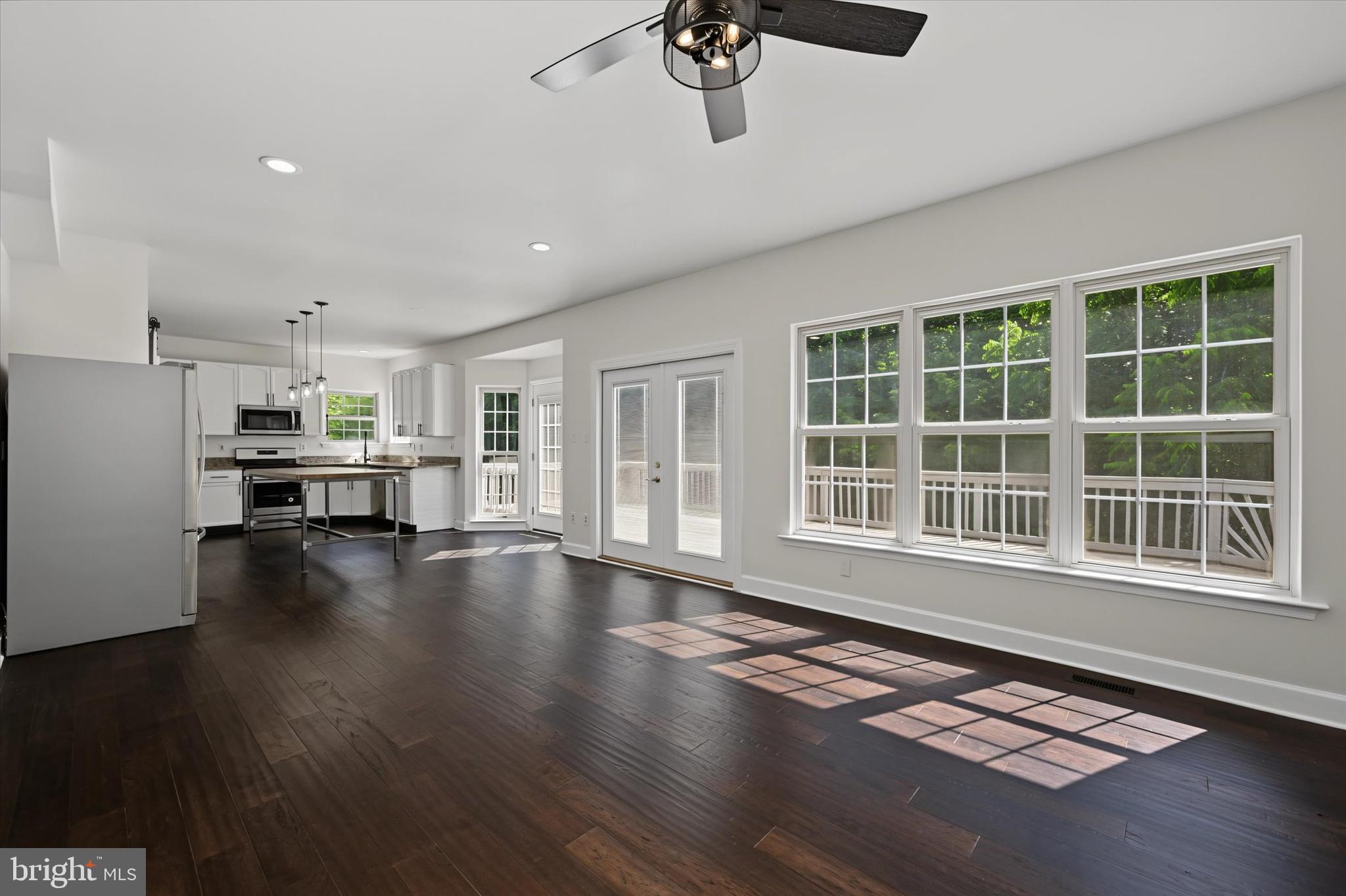 EDGEWOOD - Residential