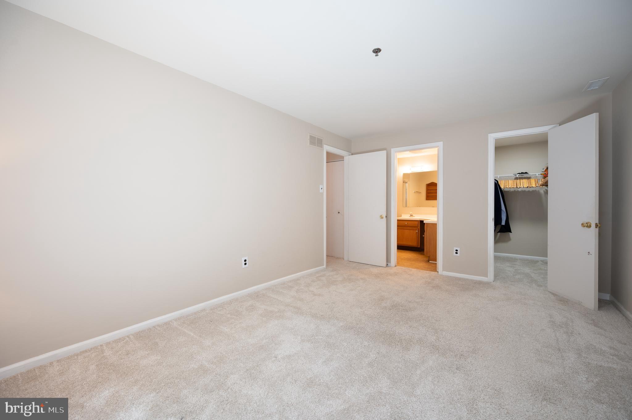 ASHTON CONDO - Residential