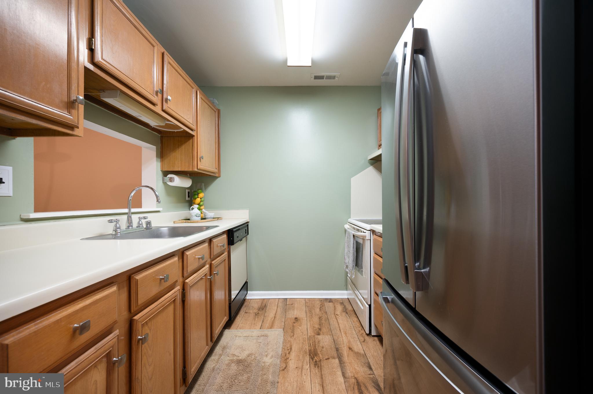 ASHTON CONDO - Residential
