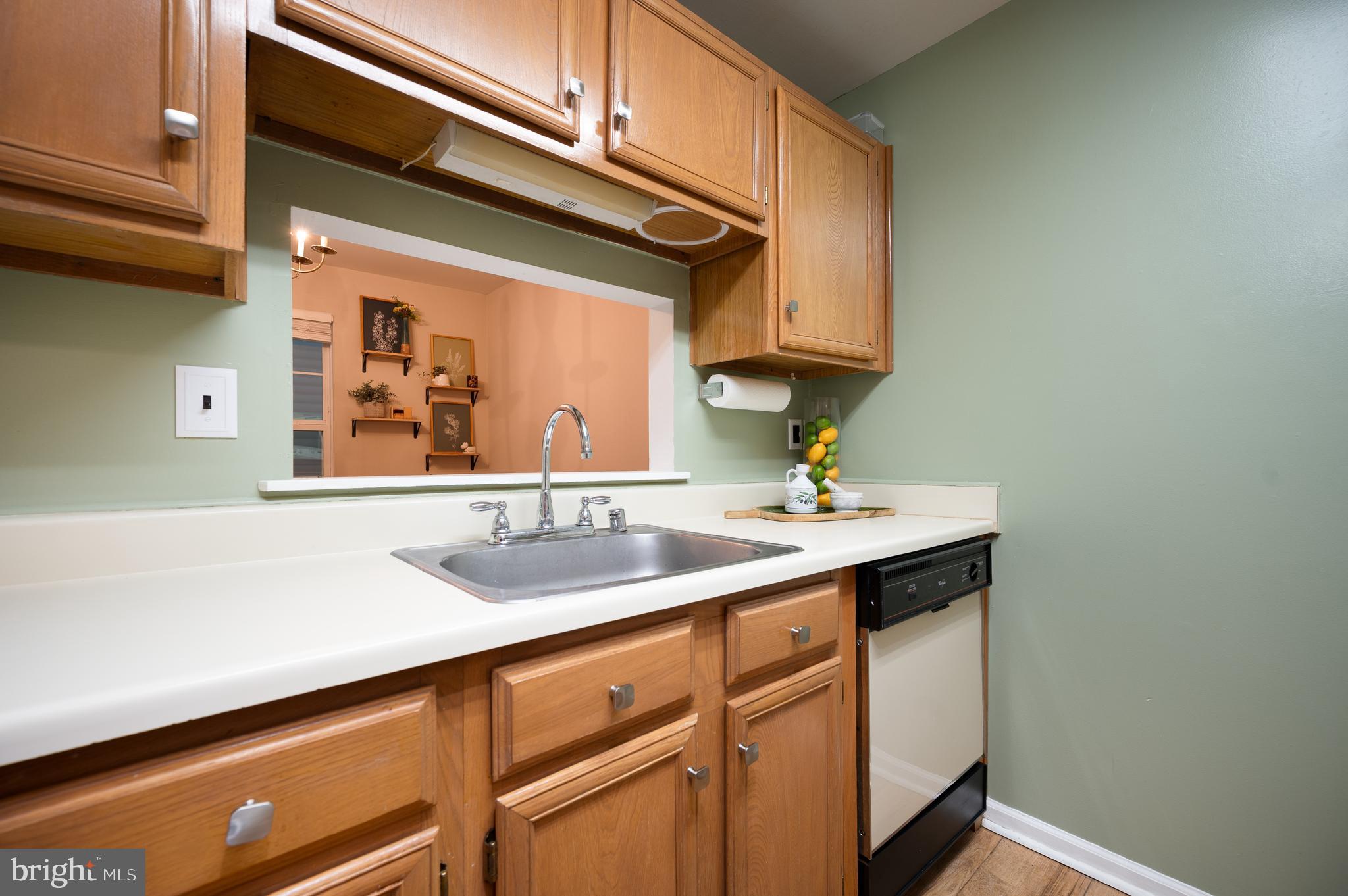 ASHTON CONDO - Residential