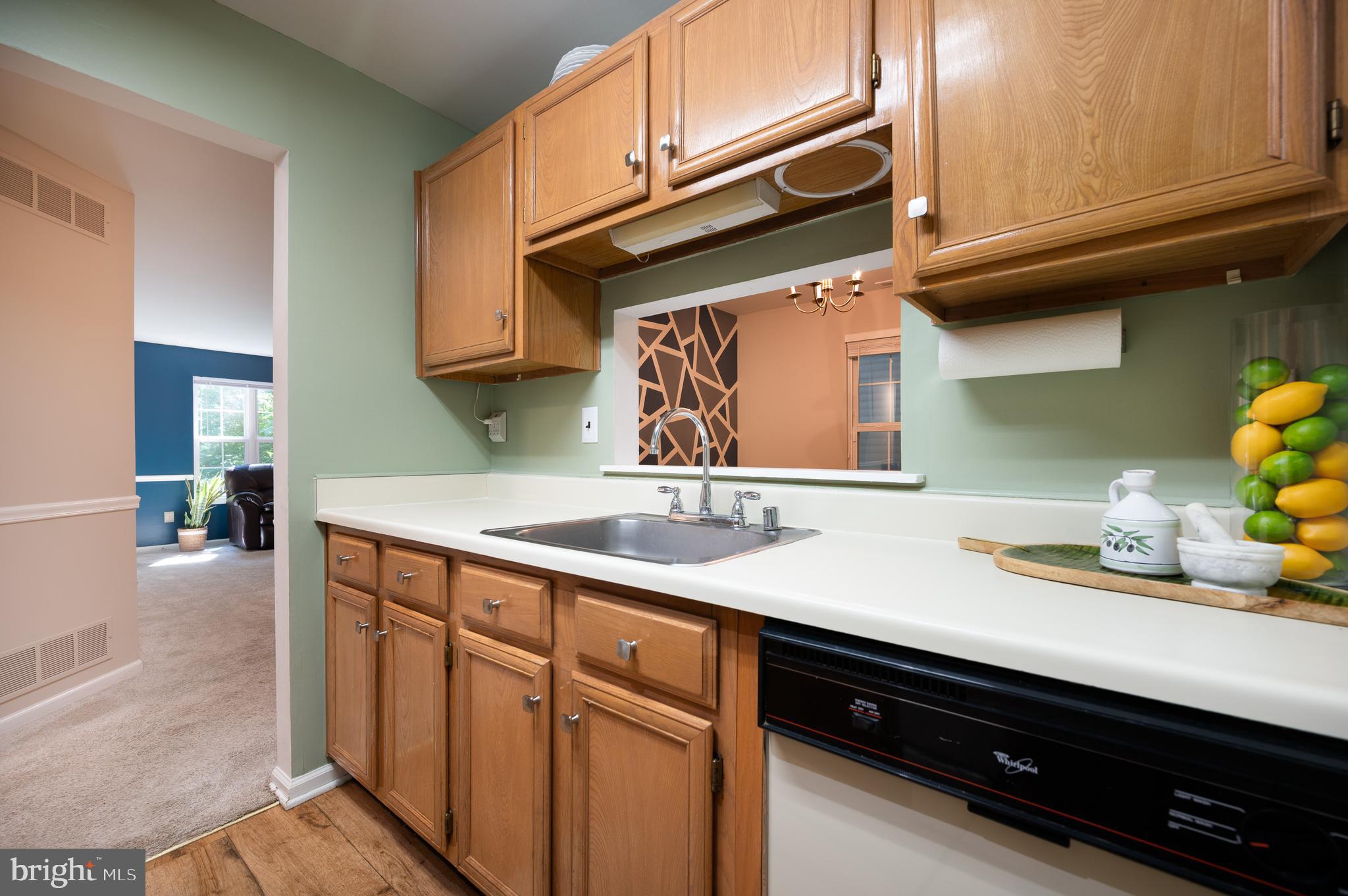 ASHTON CONDO - Residential