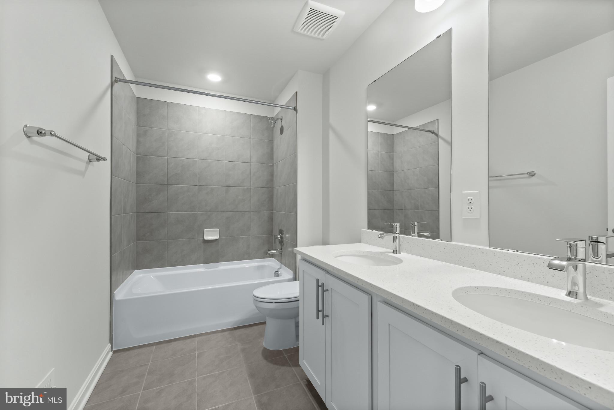 CREEKSIDE ESTATES - Residential