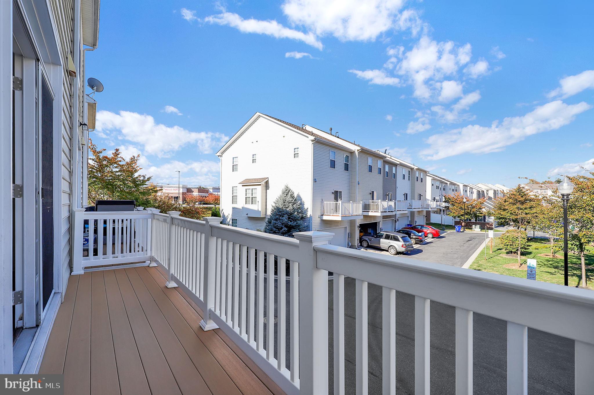 MARKET SQUARE - Residential