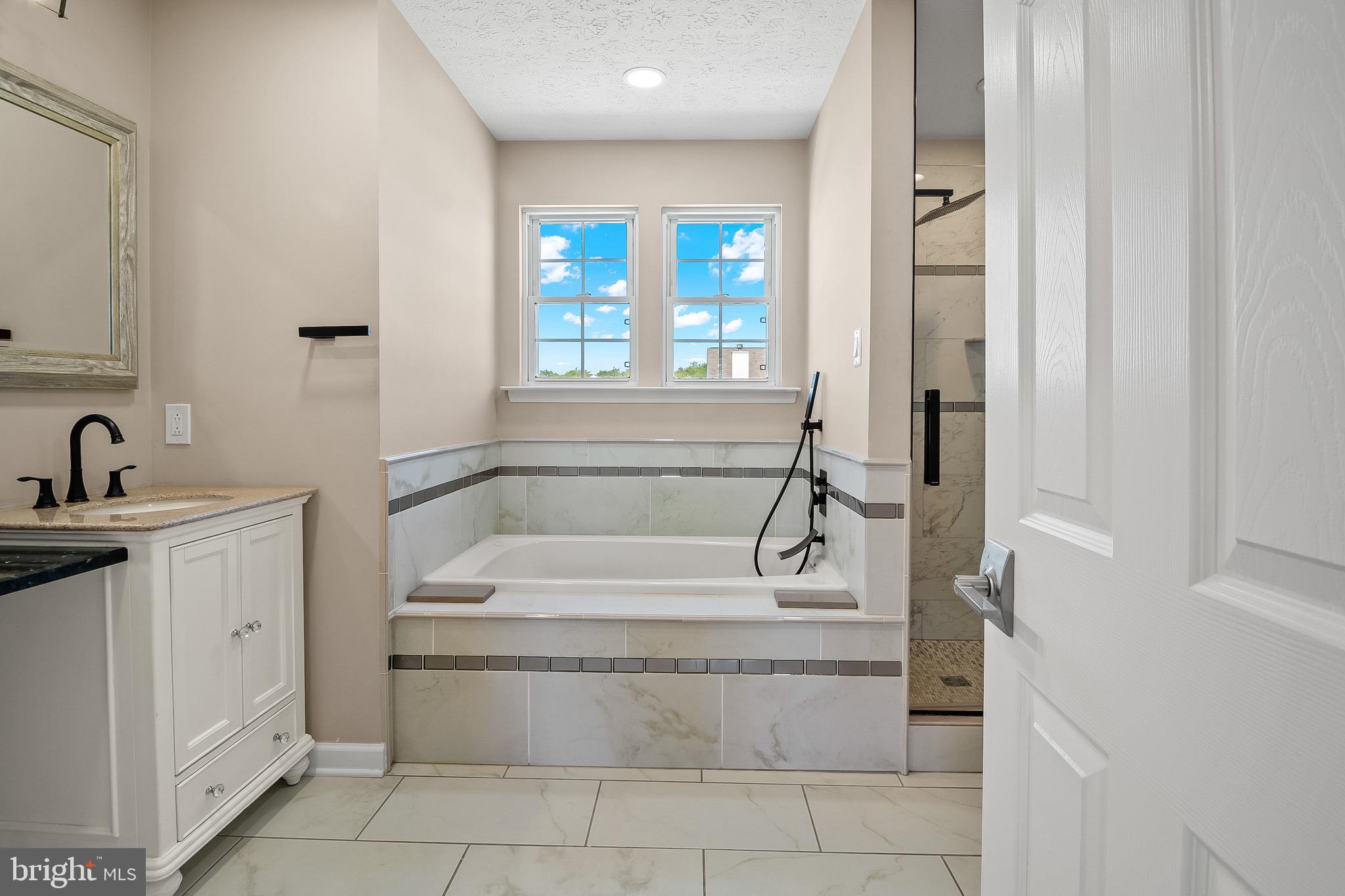 WALNUT POINT - Residential