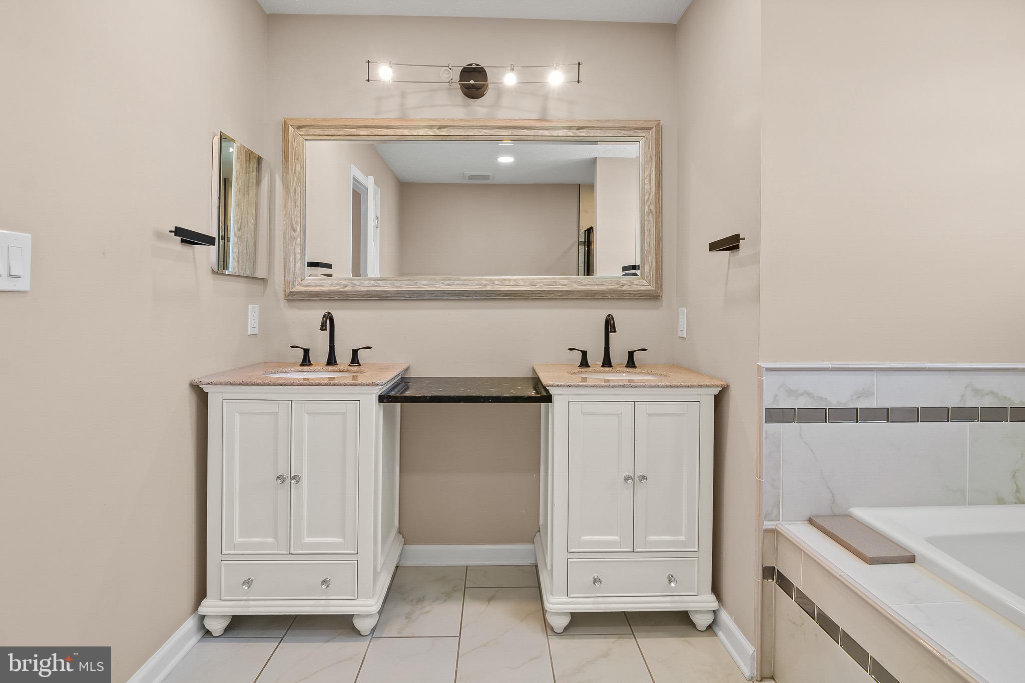 WALNUT POINT - Residential