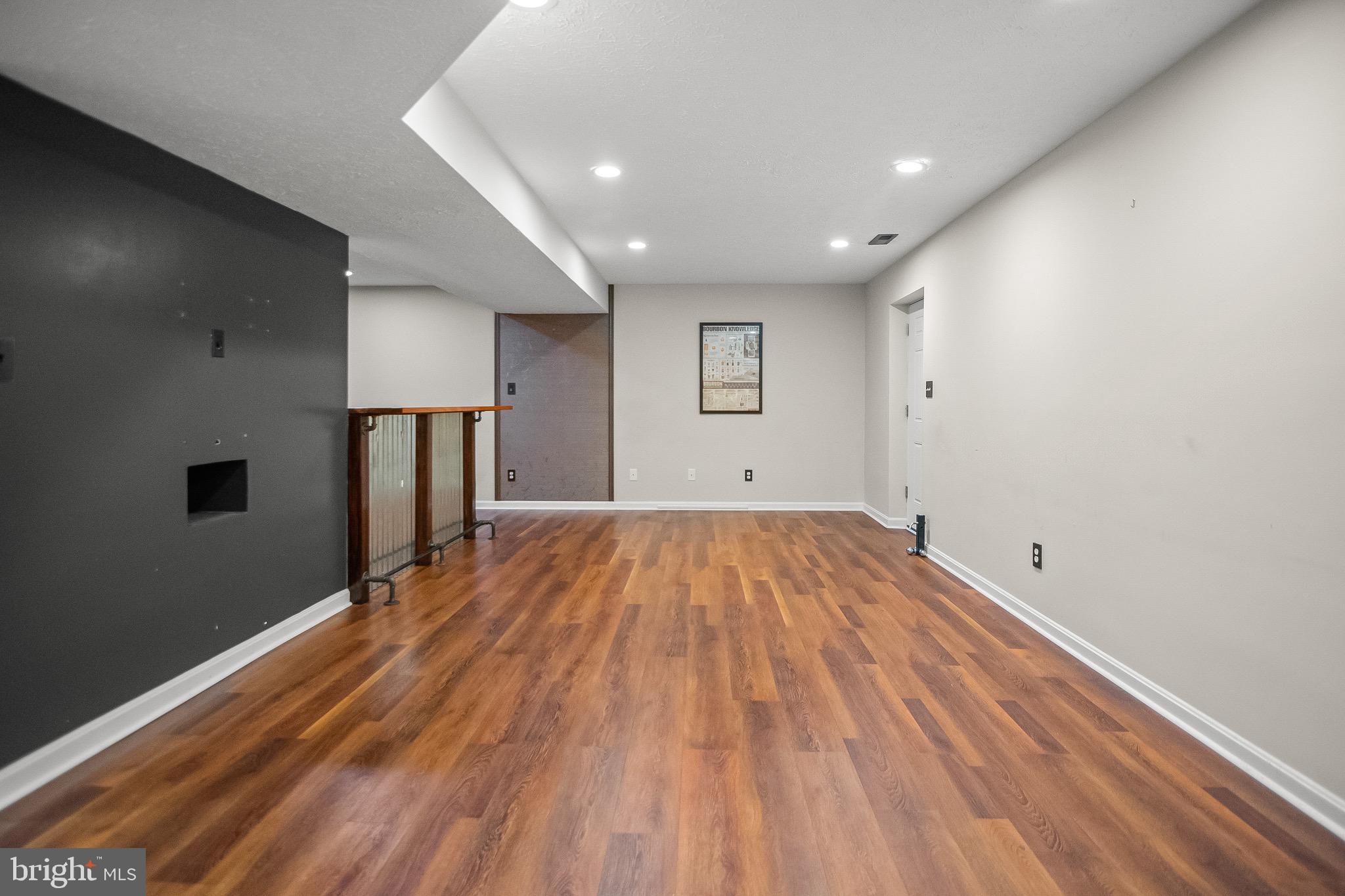 WALNUT POINT - Residential
