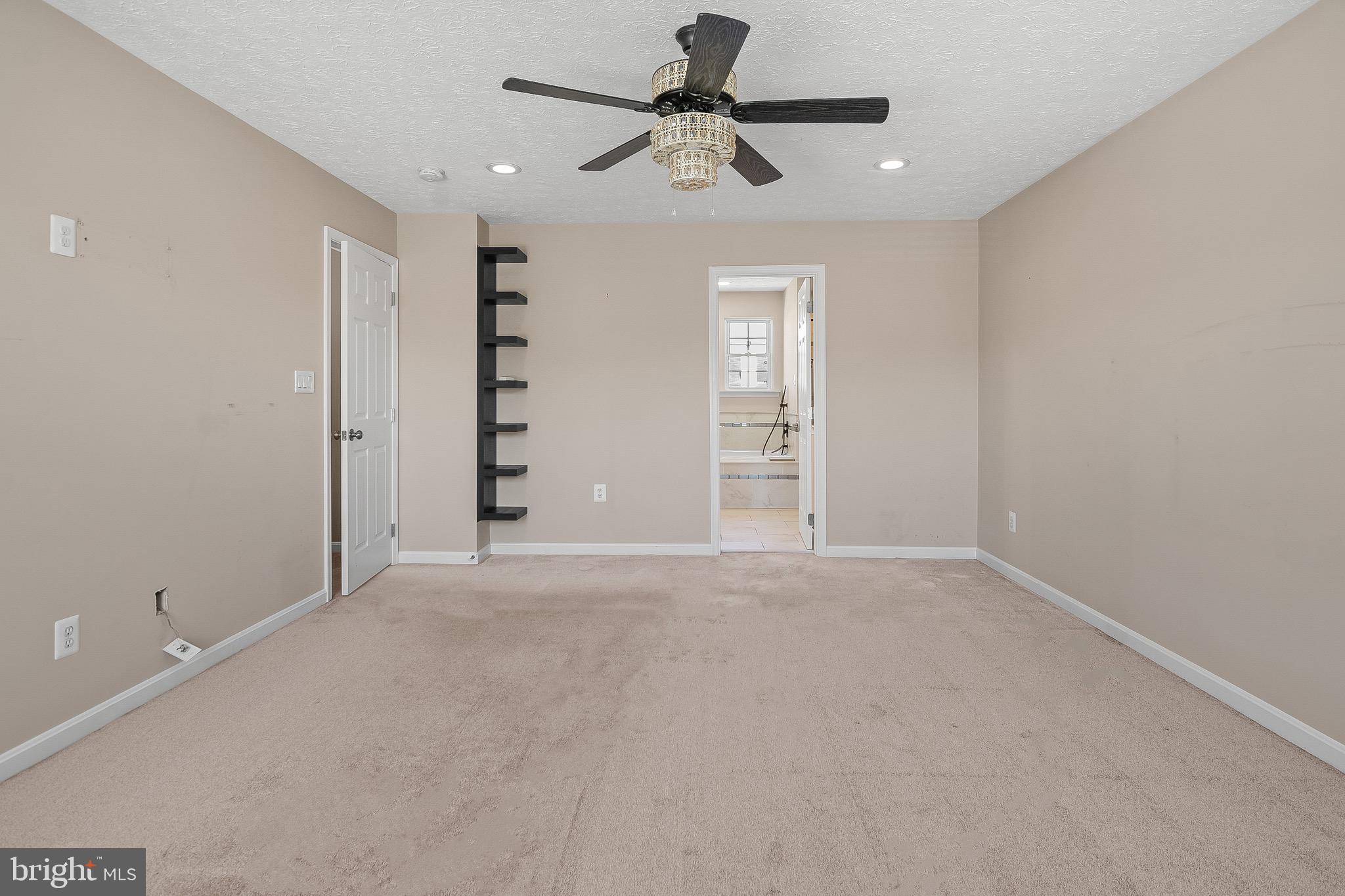 WALNUT POINT - Residential
