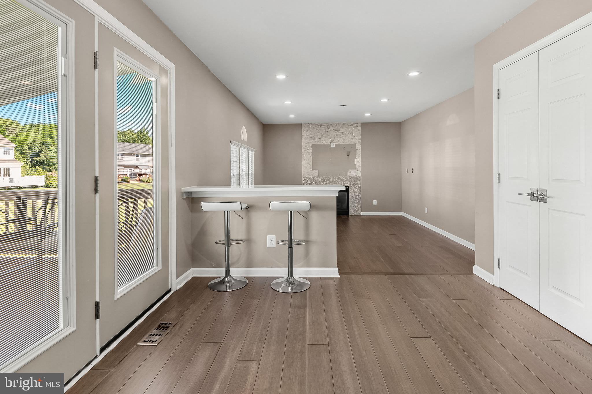 WALNUT POINT - Residential
