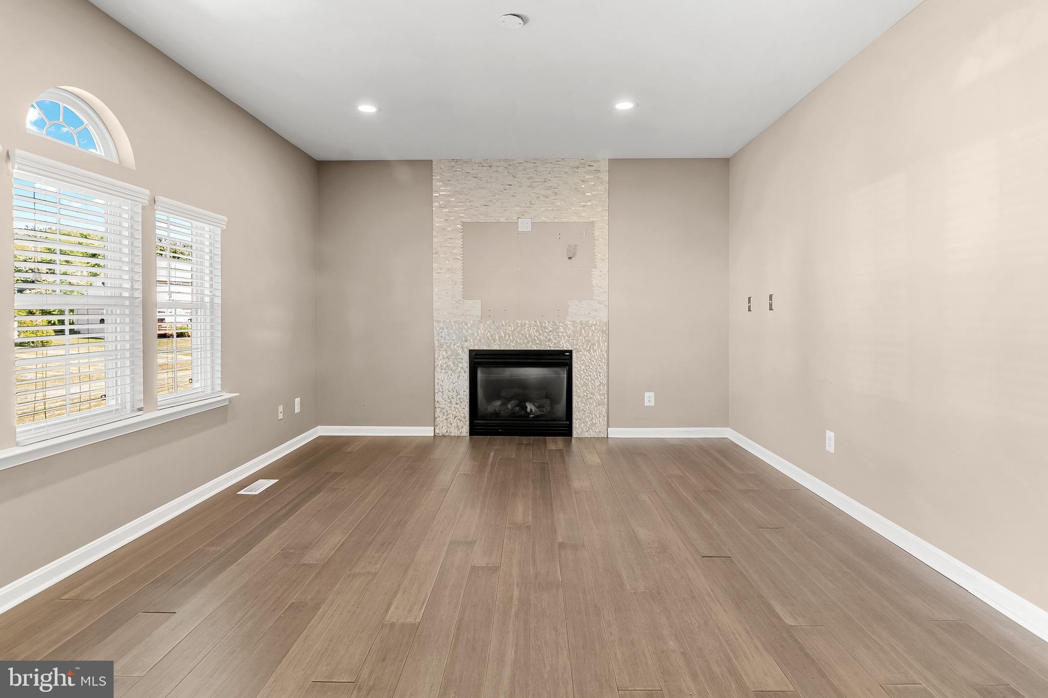 WALNUT POINT - Residential