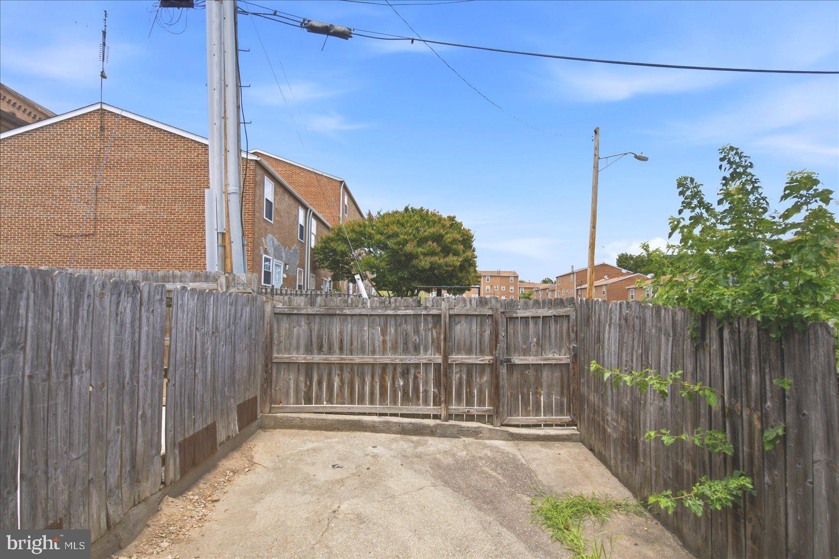 EAGER PARK TOWNHOMES - Residential
