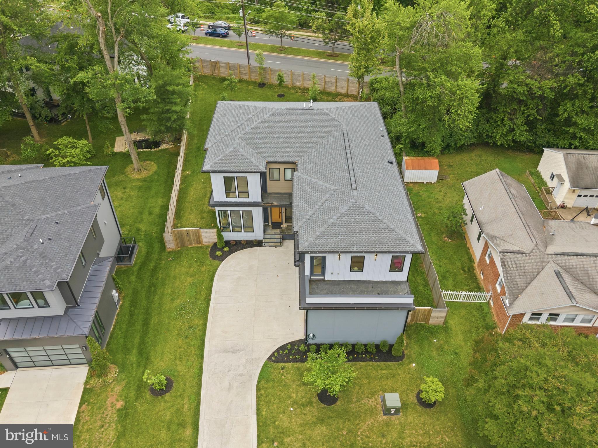 VIENNA WOODS - Residential
