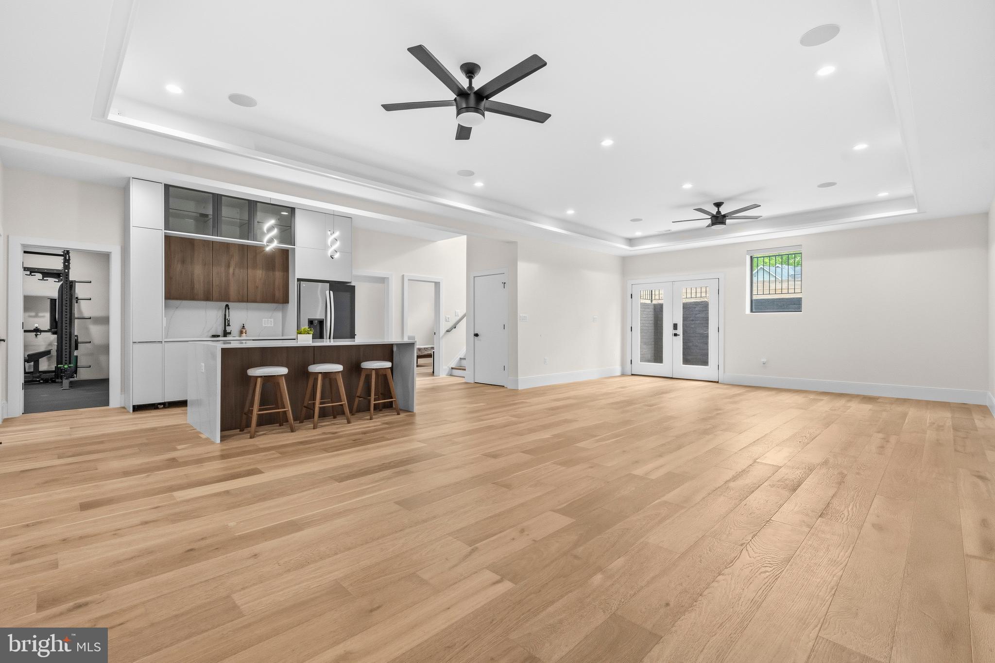 VIENNA WOODS - Residential