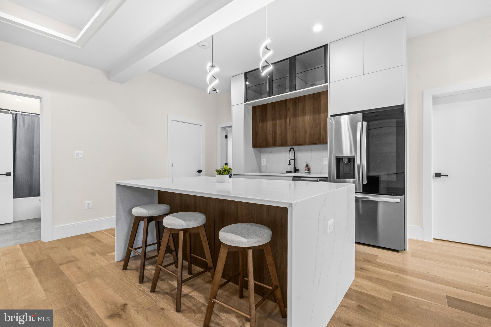 VIENNA WOODS - Residential