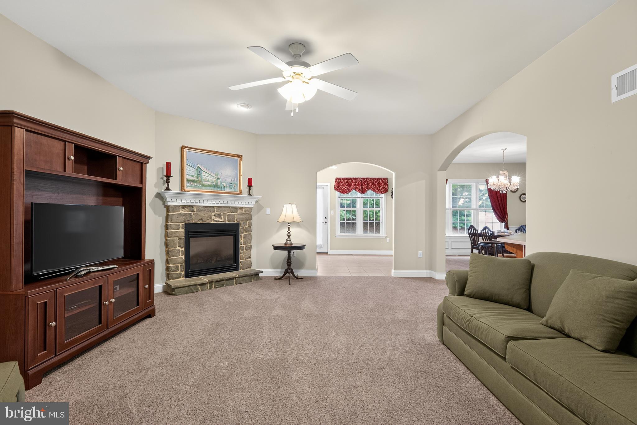 THE WOODS AT ROCK RAYMOND - Residential