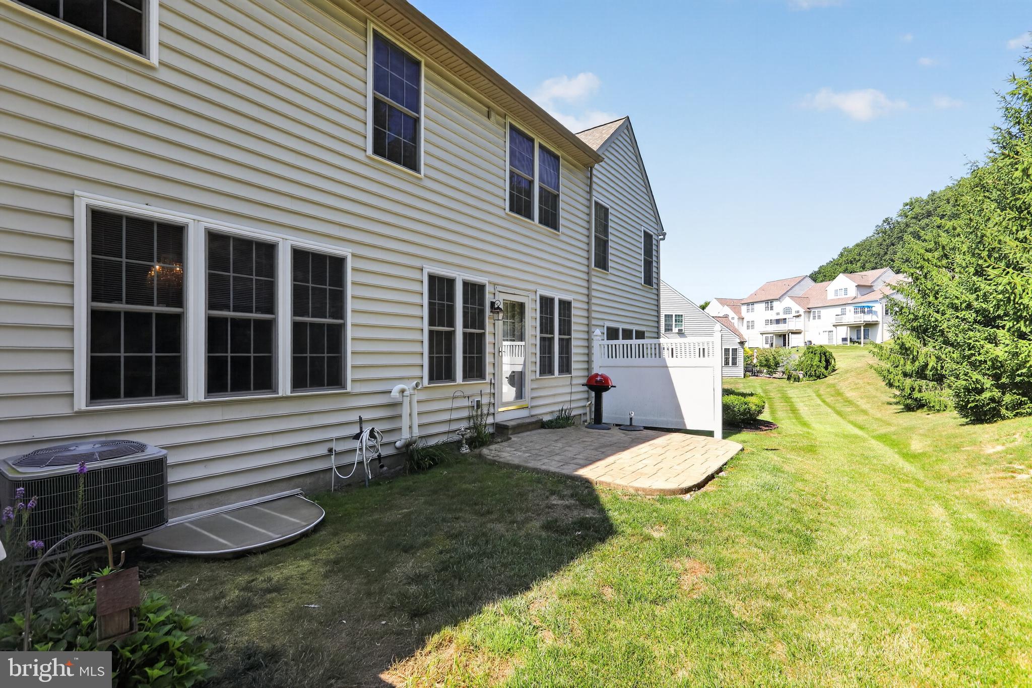 THE WOODS AT ROCK RAYMOND - Residential